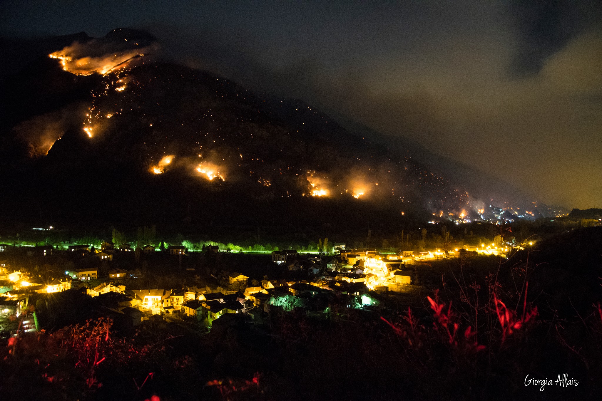 Ad un anno dai devastanti incendi in Piemonte, l’inaugurazione della Mostra “Brucio anch’io!”